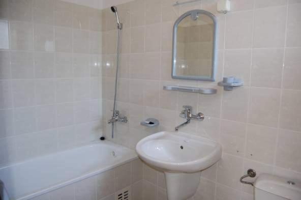 Чичо Томовата Колиба Hotel Tryavna Bagian luar foto