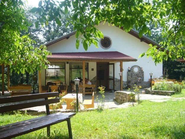 Чичо Томовата Колиба Hotel Tryavna Bagian luar foto